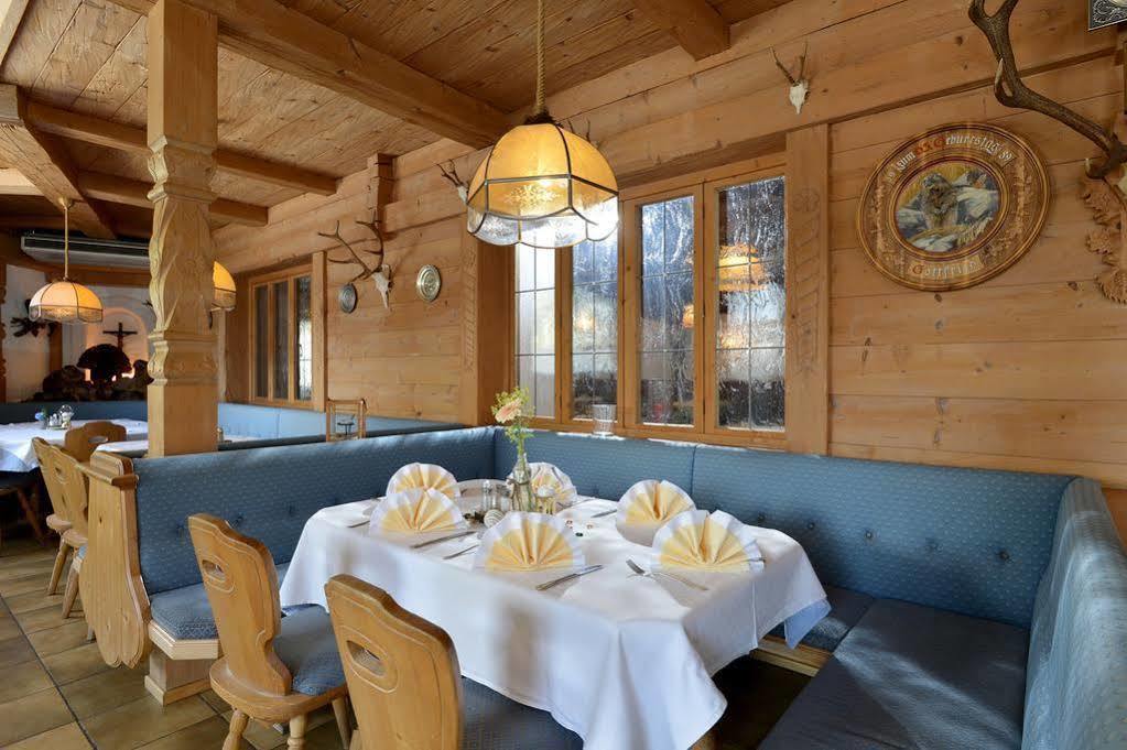Hotel Restaurant Gradlwirt Niederndorf  Exteriör bild