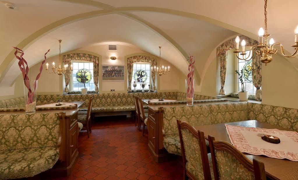 Hotel Restaurant Gradlwirt Niederndorf  Exteriör bild