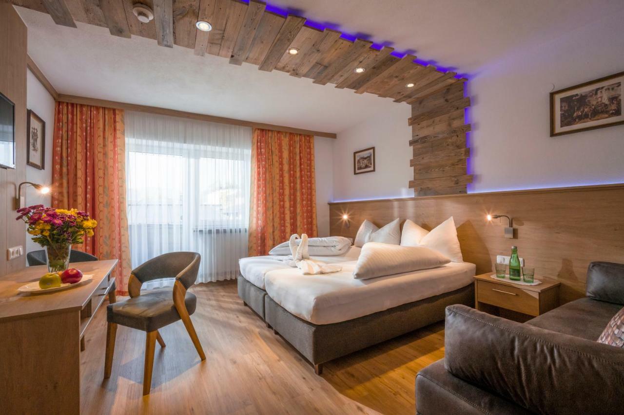 Hotel Restaurant Gradlwirt Niederndorf  Exteriör bild